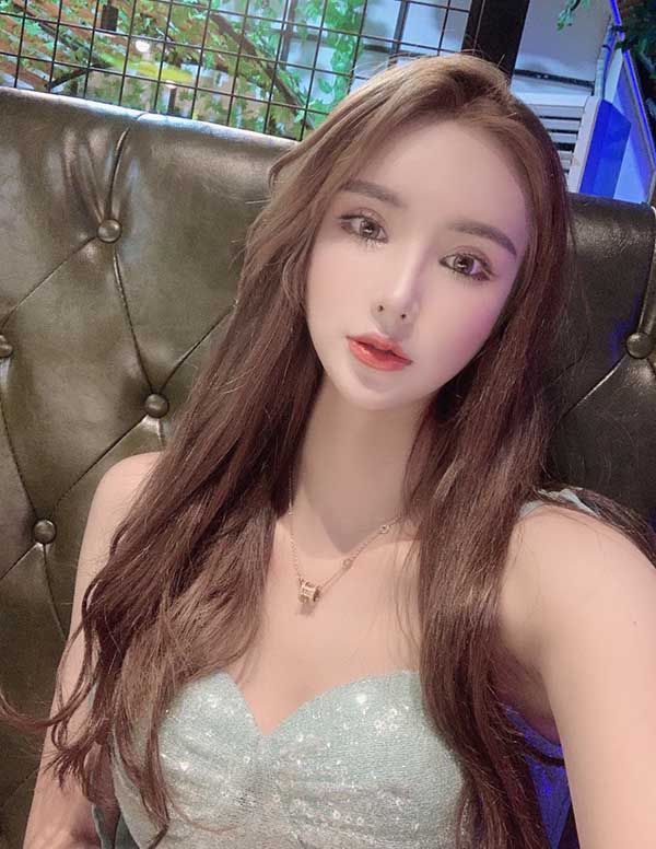 多伦多外围女经纪人